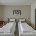 Essence 5* Pogány