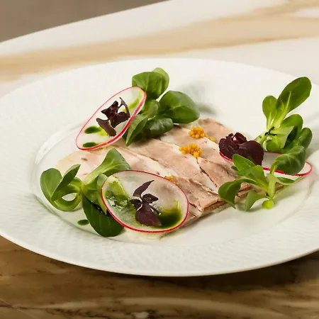 فندق Essence Pogány