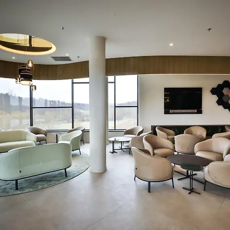 Essence Hotel 5*