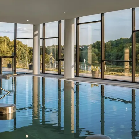 Essence Hotel 5*