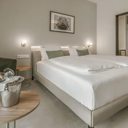 Hotel Essence