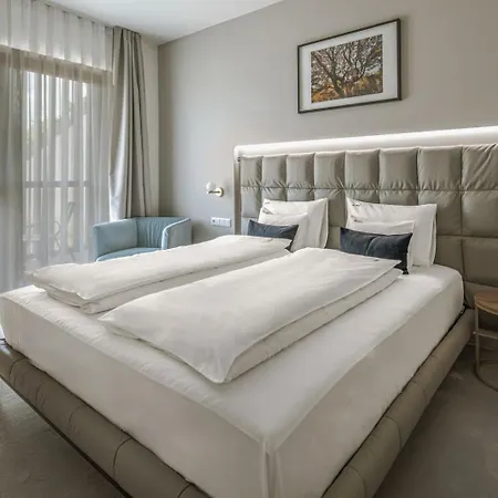 Hotel Essence